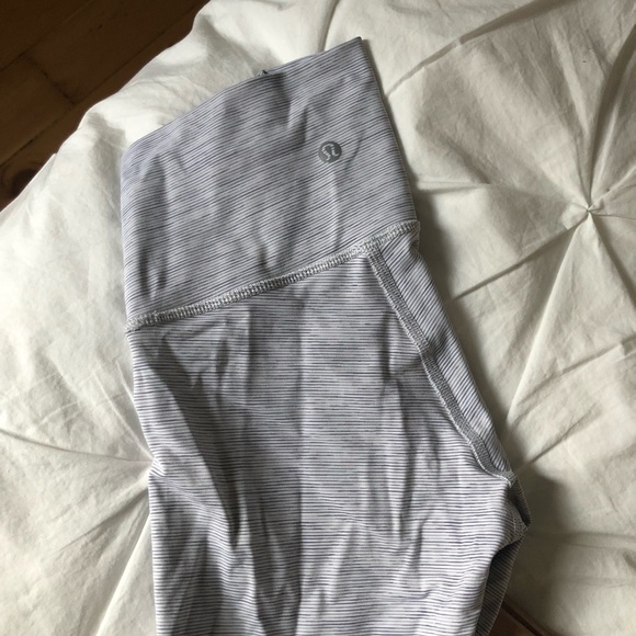 Wunder Under leggings lululemon - Picture 4 of 5